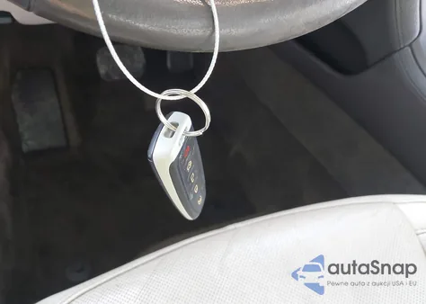 2013 Lincoln Mks z USA, uszkodzony, nr VIN 1LNHL9EK2DG604814